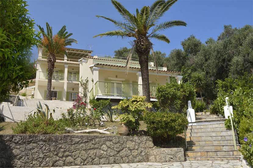 Appartementen Athina in Messonghi op Corfu