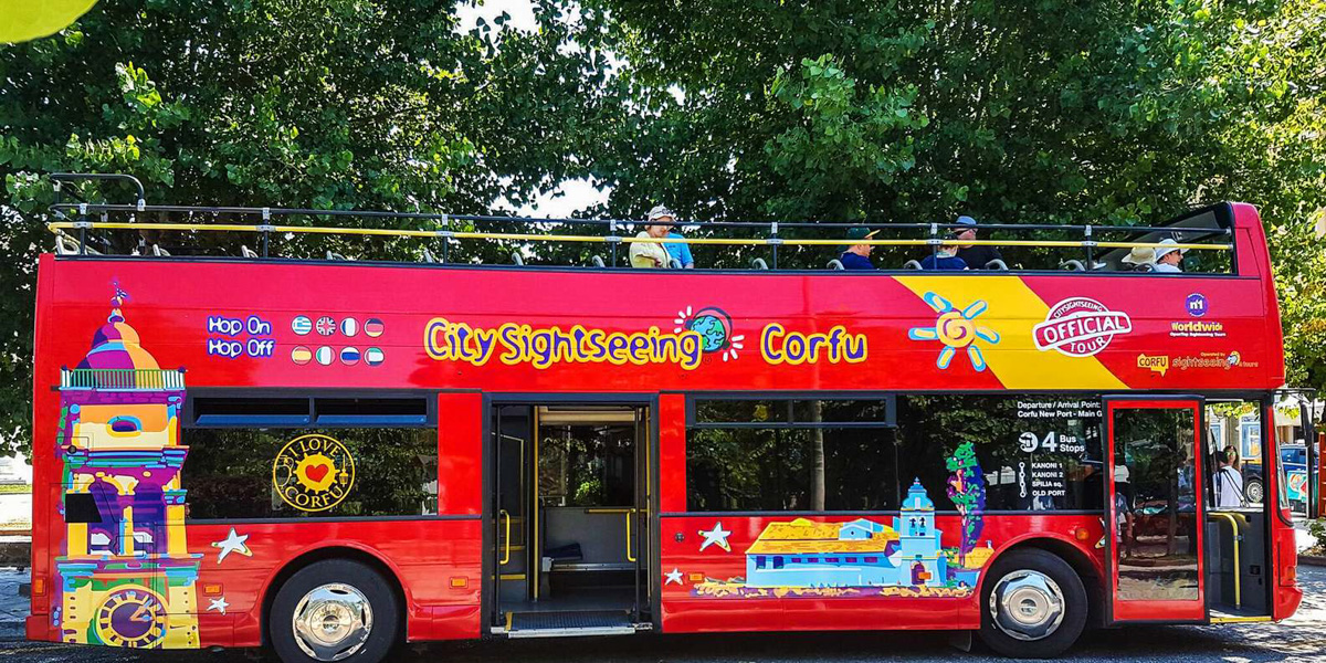 hop-on hop-off-bus Corfu